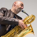 Las suites de Bach y del Siglo XXI, para saxo barítono