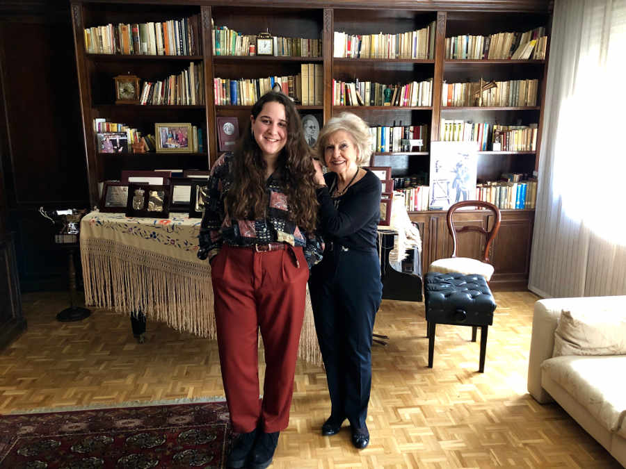 Sara Guerrero y Cecilia Rodrigo en la sede de la Fundación Victoria y Joaquín Rodrigo