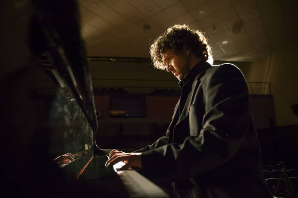 Darío Llanos, reflexiones en torno al piano