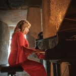 Paula Coronas: la ilusión desde el piano