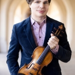 Augustin Hadelich debuta con la OFGC tocando el Concierto para violín de Brahms