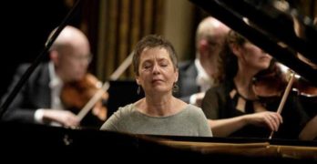 Maria João Pires & Mozart con la OCM en el Palau de la Música Catalana