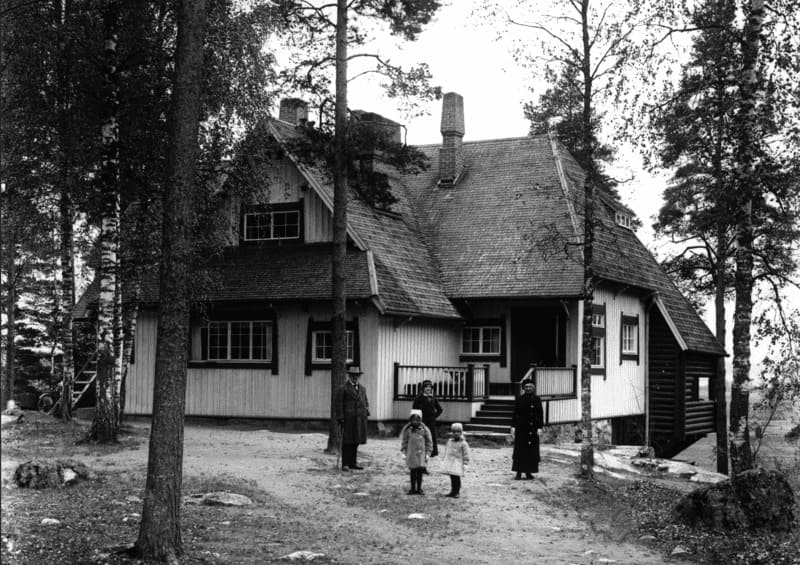 Sibelius y su familia en Villa Ainola