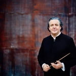 Juanjo Mena dirige a la Orquesta RTVE