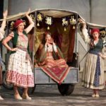Il turco in Italia, Garsington Opera, 2017.