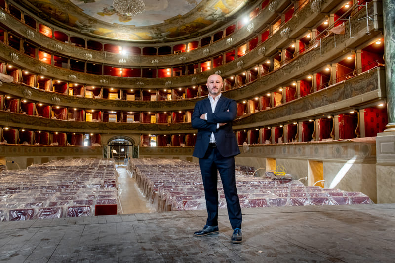 Riccardo Frizza en el Teatro Donizetti de Bérgamo