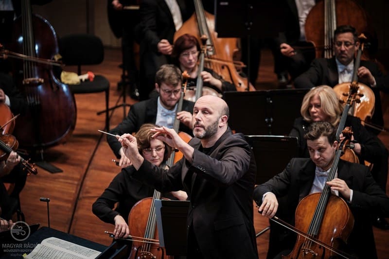 Riccardo Frizza dirige a la Hungarian Radio Symphony