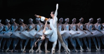 'El lago de los cisnes' en el Liceu, por el Ballet Nacional Checo