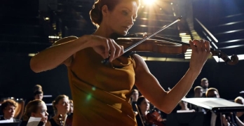 Llega a la gran pantalla 'La violinista', por ADSO Films