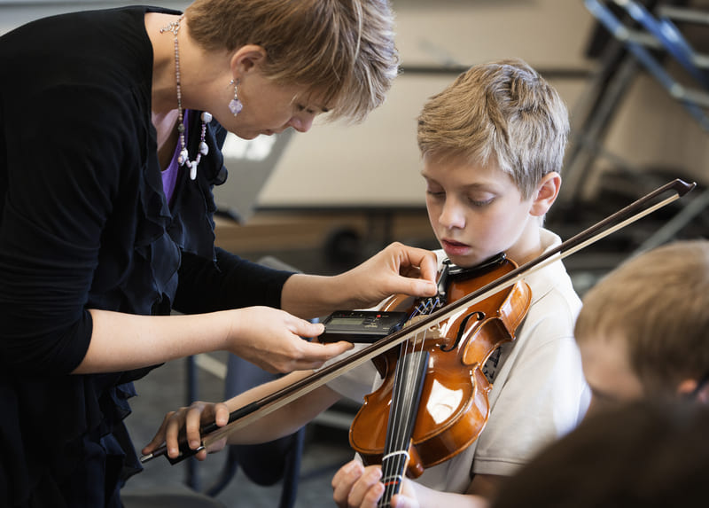 alumno de violín