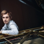Andrés Navarro debuta con la Brussels Philarmonic Orchestra