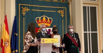El Archivo Manuel de Falla recibe la Placa de Honor de la Orden Civil Alfonso X el Sabio