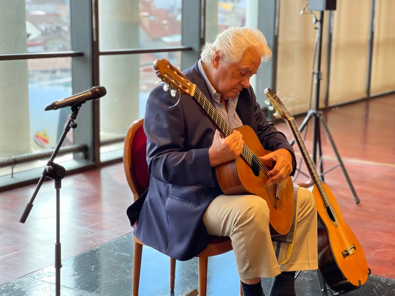 Fallece el maestro de guitarra Ángel G. Piñero