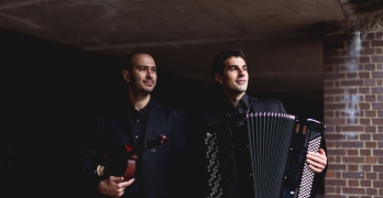 Emerging Voices, primer disco de Diphonon Duo