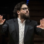 Aaron Zapico dirige un programa de música antigua ante la OCRTVE