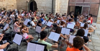 El EOS 22 reúne danza y música en su programa