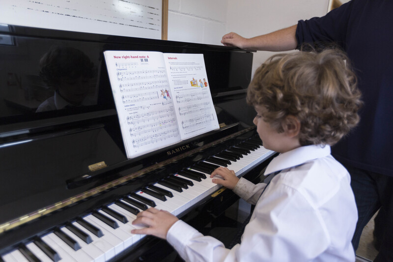 Becas para el alumnado de escuelas de música de la FSMCV