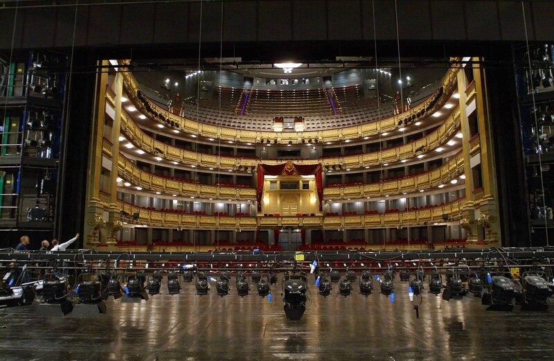 El Teatro Real, Medalla de Oro de la Academia de las Artes Escénicas