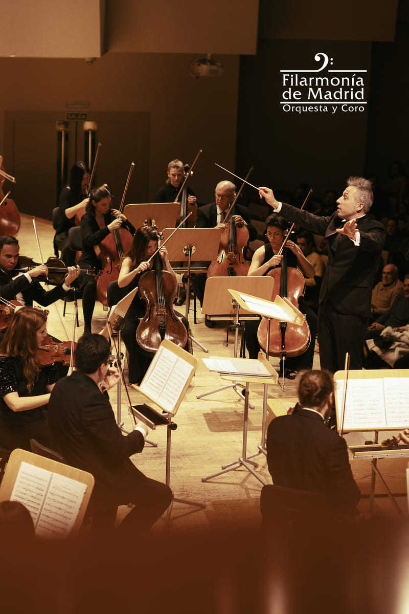 Liderazgo a la batuta: UNIR y las claves de una dirección de orquesta integral
