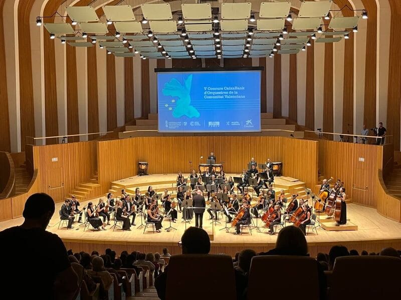Orquesta de la Sociedad Musical 'La Primitiva' de Rafelbunyol, ganadora del Concurso CaixaBank 2022