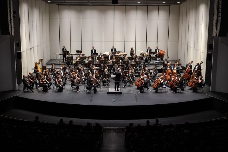 Víctor Pablo Pérez dirige Mahler y Bruckner al frente de la OST (1)