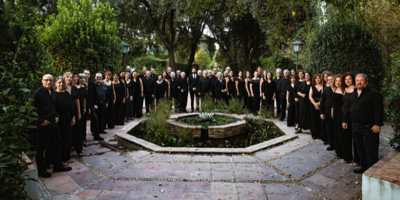 Alejandro Muñoz y el Coro de Ópera de Córdoba