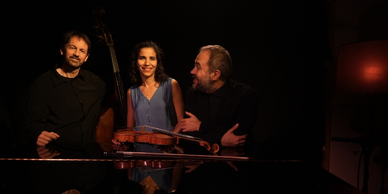 Moisés P. Sánchez Trio © Noah Shaye